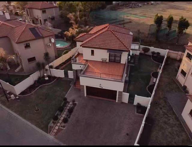 3 BEDROOM TOWNHOUSE SOLD IN MULBARTON